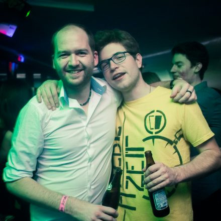 ESN Neon Welcome Party @ The Loft Wien