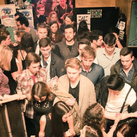 ESN Neon Welcome Party @ The Loft Wien