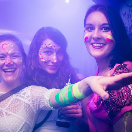 ESN Neon Welcome Party @ The Loft Wien