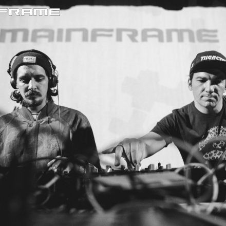 Mainframe Recordings pres. Calyx & Teebee Album Launch @ Arena Wien [OFFICIAL]