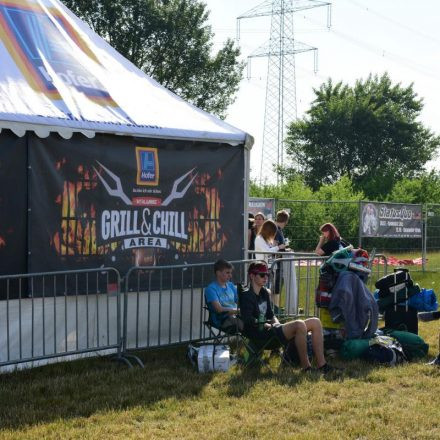 Nova Rock Day 1 [Focus: Grill & Chill]