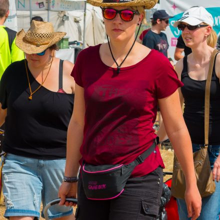 Nova Rock Day 2 [Focus: Grill & Chill]