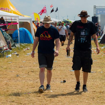 Nova Rock Day 2 [Focus: Grill & Chill]