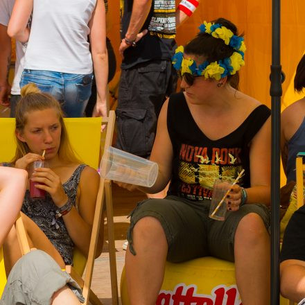 Nova Rock Day 2 [Focus: Grill & Chill]