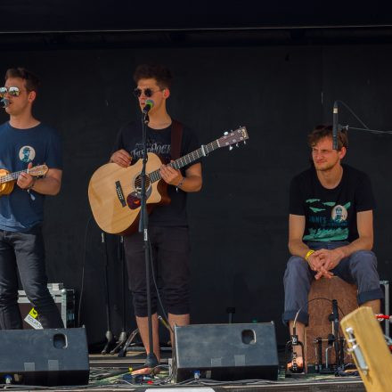 Nova Rock Day 2 [Focus: Grill & Chill]