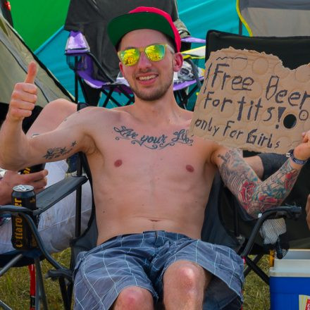 Nova Rock Day 2 [Focus: Grill & Chill]