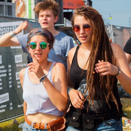 Nova Rock Day 2 [Focus: Grill & Chill]