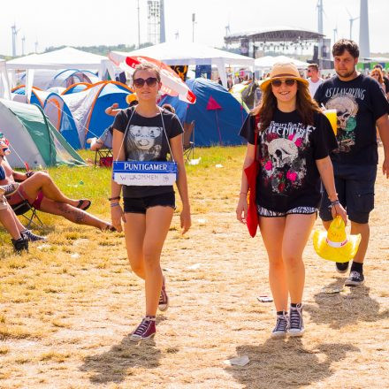 Nova Rock Day 2 [Focus: Grill & Chill]