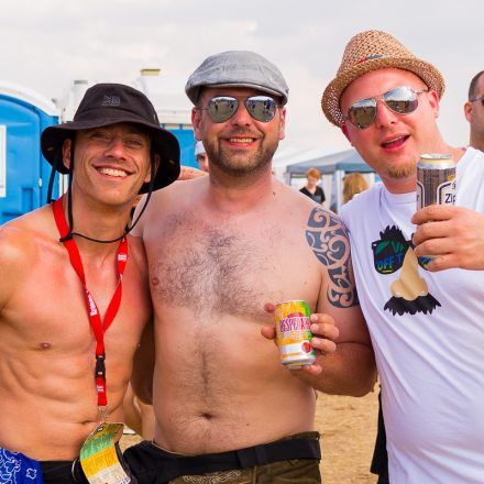 Nova Rock Day 2 [Focus: Grill & Chill]