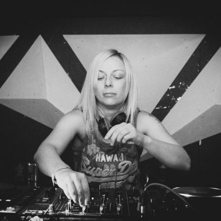 Switch! pres. Lady V-Dubz @ Auslage Wien