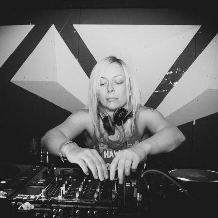 Switch! pres. Lady V-Dubz @ Auslage Wien