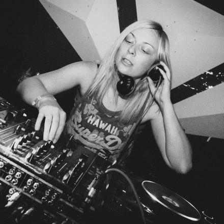 Switch! pres. Lady V-Dubz @ Auslage Wien
