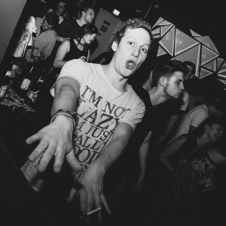 Switch! pres. Lady V-Dubz @ Auslage Wien