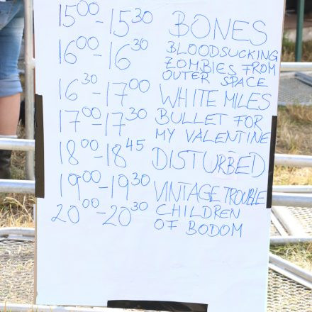 Nova Rock Day 2 [Focus: Autogrammzelt]