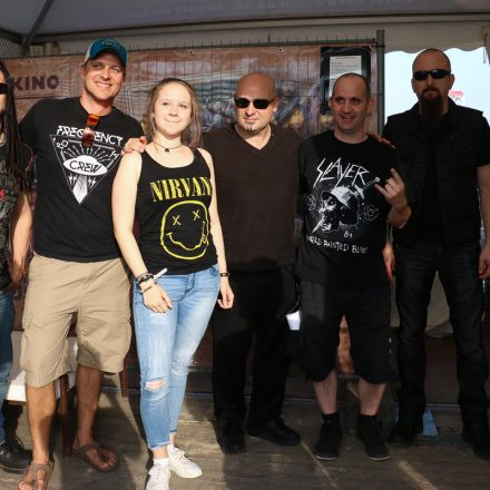 Nova Rock Day 2 [Focus: Autogrammzelt]