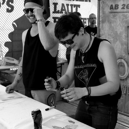 Nova Rock Day 2 [Focus: Autogrammzelt]