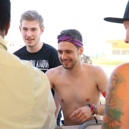 Nova Rock Day 2 [Focus: Autogrammzelt]