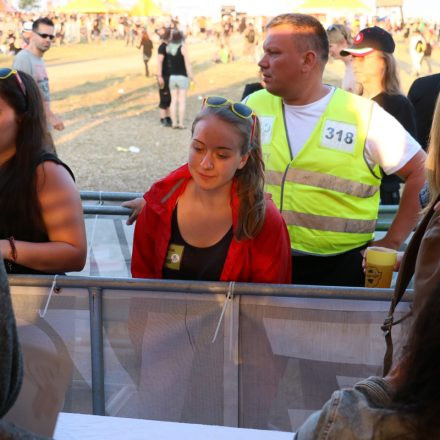 Nova Rock Day 2 [Focus: Autogrammzelt]