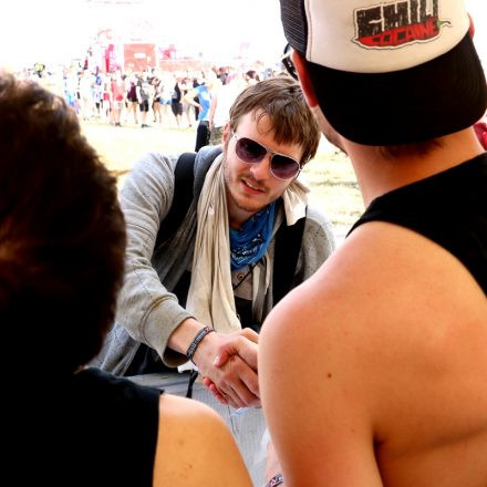 Nova Rock Day 2 [Focus: Autogrammzelt]