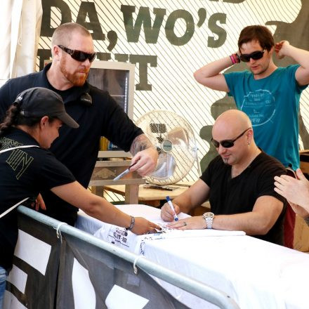 Nova Rock Day 2 [Focus: Autogrammzelt]