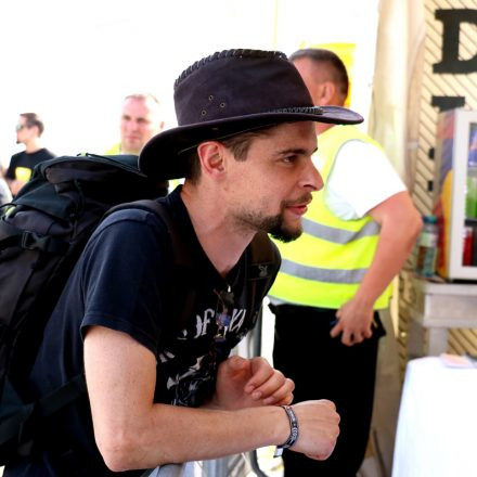 Nova Rock Day 2 [Focus: Autogrammzelt]