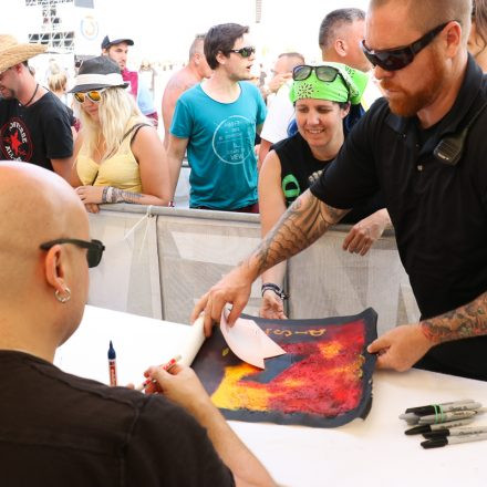 Nova Rock Day 2 [Focus: Autogrammzelt]