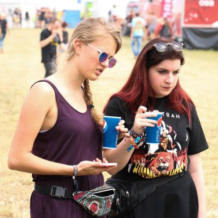 Nova Rock Day 3 [Focus: Autogrammzelt]
