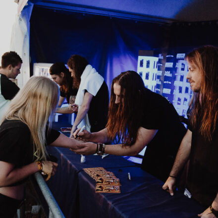 Nova Rock Autogrammzelt powered by Red Bull MOBILE @ Pannonia Fields