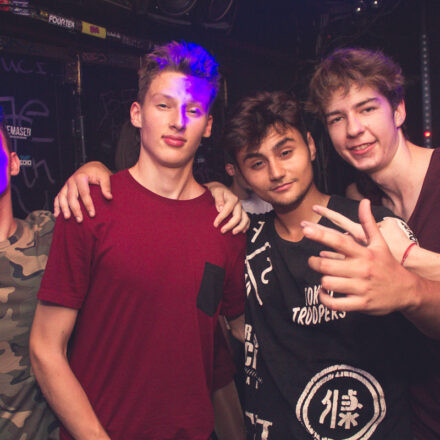 Shutdown - Bad Taste Special @ Flex Wien