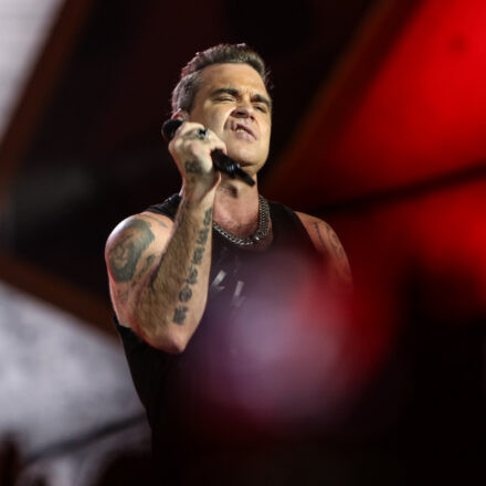 Robbie Williams - The Heavy Entertainment Show @ Happelstadion Wien