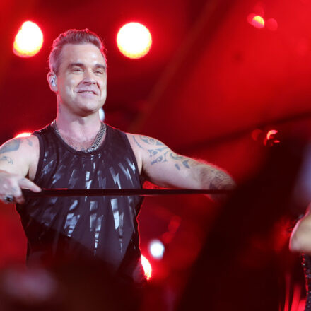 Robbie Williams - The Heavy Entertainment Show @ Happelstadion Wien