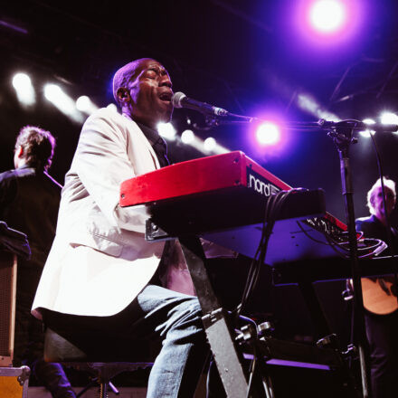 Mike + The Mechanics