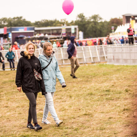 Lollapalooza Berlin 2017 [Day 1] @ Rennbahn Hoppegarten