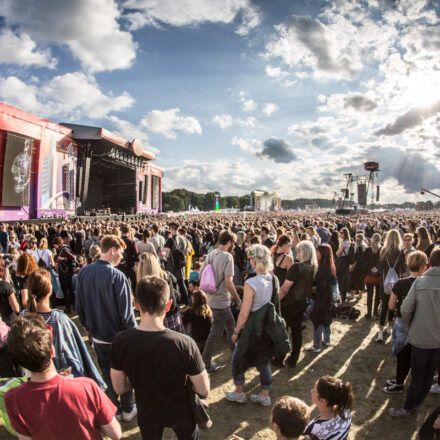 Lollapalooza Berlin 2017 [Day 2] @ Rennbahn Hoppegarten