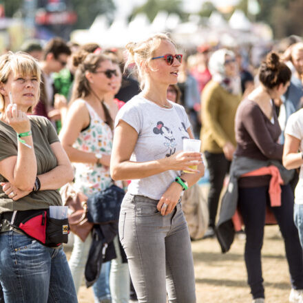 Lollapalooza Berlin 2017 [Day 2] @ Rennbahn Hoppegarten