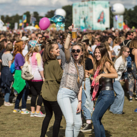 Lollapalooza Berlin 2017 [Day 2] @ Rennbahn Hoppegarten