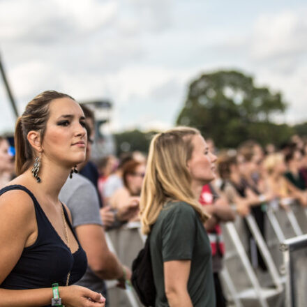 Lollapalooza Berlin 2017 [Day 2] @ Rennbahn Hoppegarten