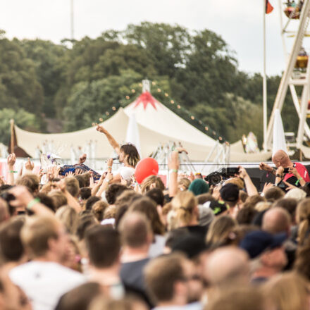 Lollapalooza Berlin 2017 [Day 2] @ Rennbahn Hoppegarten