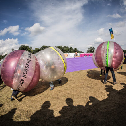 Lollapalooza Berlin 2017 [Day 2] @ Rennbahn Hoppegarten