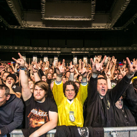 MTV Headbanger's Ball - Return To Roots @ Gasometer Wien