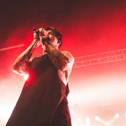 Falling In Reverse, The Word Alive, Dead Girls Academy @ Arena Wien