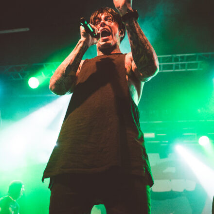 Falling In Reverse, The Word Alive, Dead Girls Academy @ Arena Wien