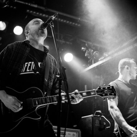 The Menzingers, Pup, Cayetana @ Flex Wien