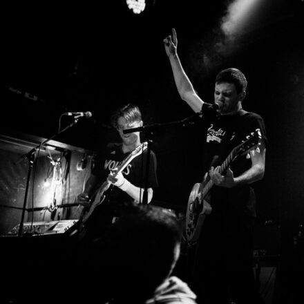 The Menzingers, Pup, Cayetana @ Flex Wien