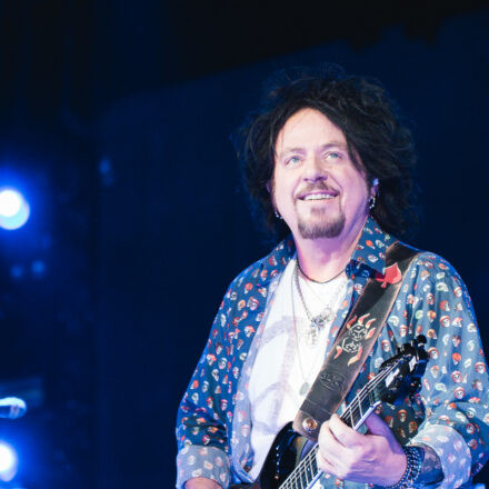 TOTO - 40 Trips Around The Sun Tour @ Gasometer Wien