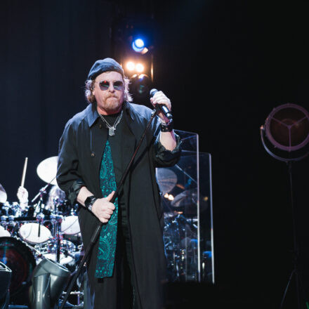 TOTO - 40 Trips Around The Sun Tour @ Gasometer Wien