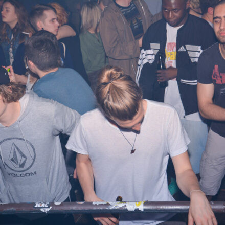 MIND THE GAP w/ Amoss & Fre4knc @ Fluc Wien