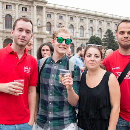 Man bringe den Spritzwein - Anstoß zum Abschluss @ Maria-Theresien-Platz Wien