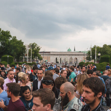 Man bringe den Spritzwein - Anstoß zum Abschluss @ Maria-Theresien-Platz Wien