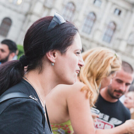 Man bringe den Spritzwein - Anstoß zum Abschluss @ Maria-Theresien-Platz Wien